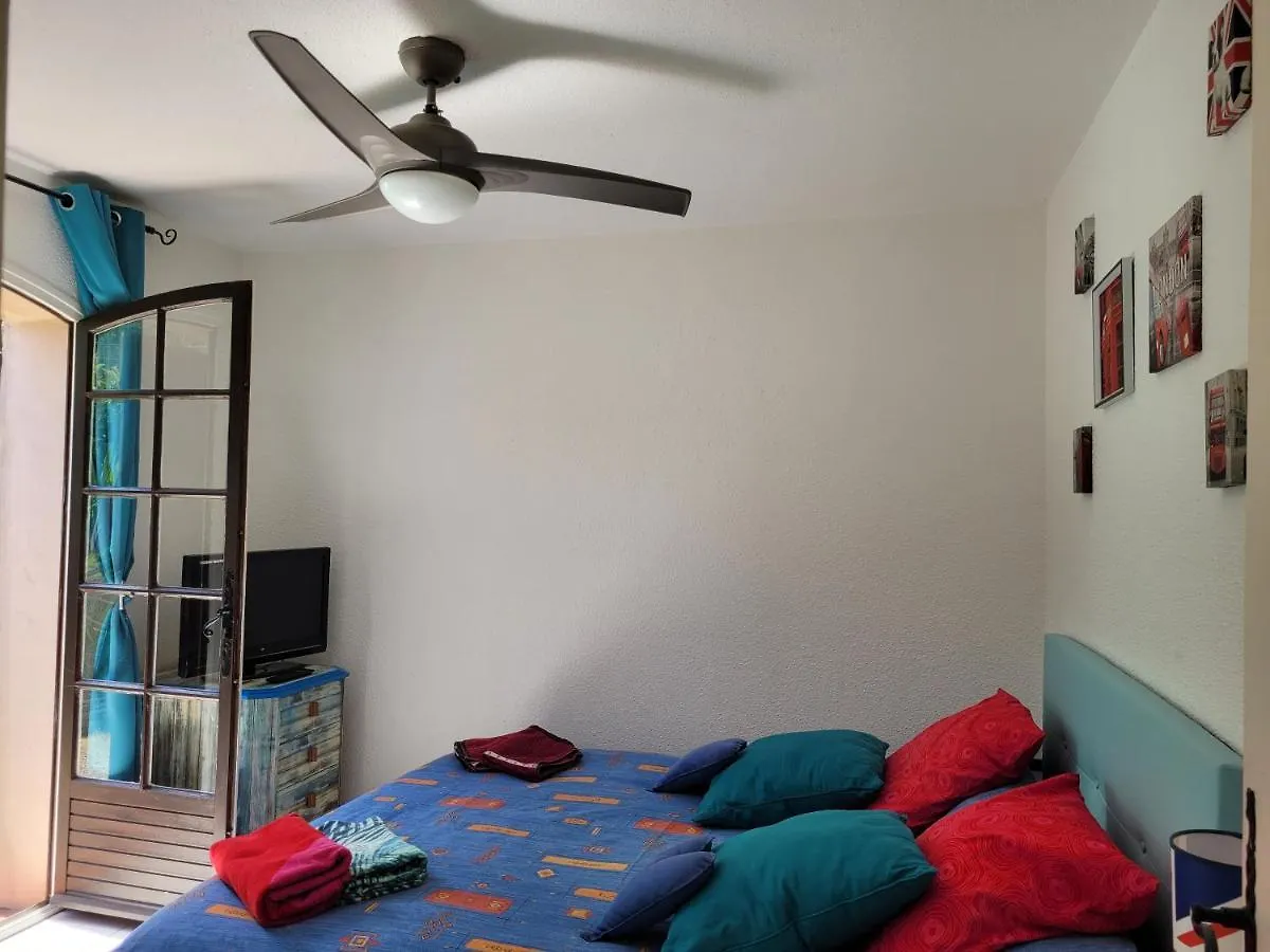 Chambre Privee Chez L'Habitant En Rez-De-Jardin Saint-Raphael  Saint-Raphael (Var)